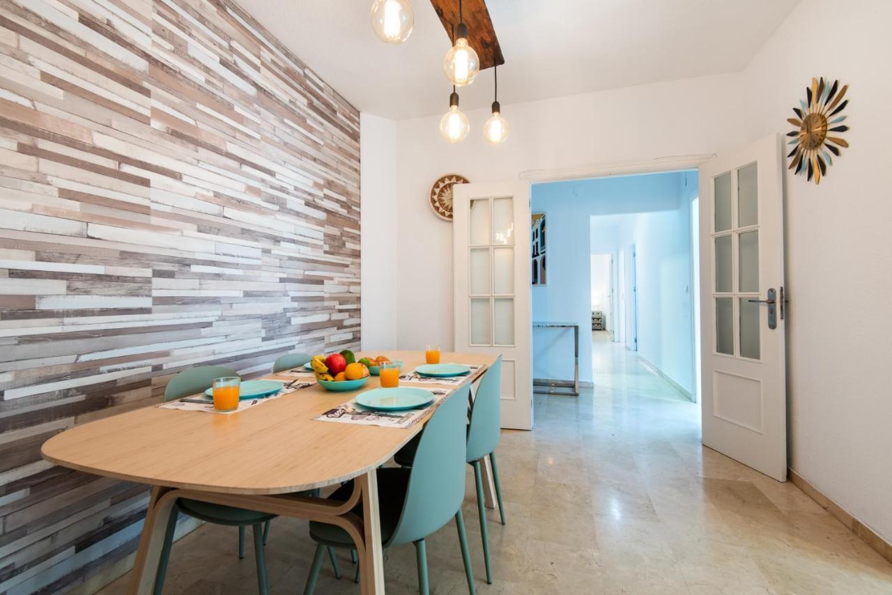 The 1St Corner Central Apartments Malaga Luaran gambar