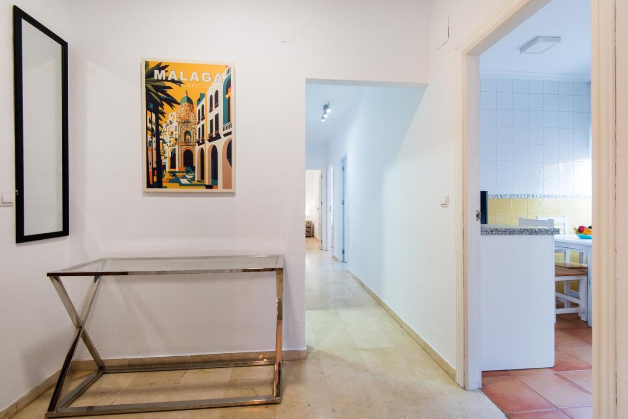 The 1St Corner Central Apartments Malaga Luaran gambar