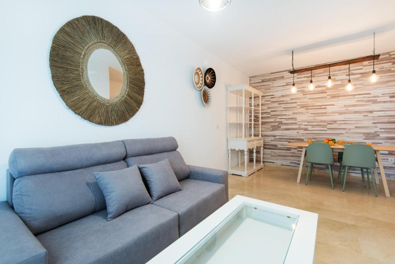 The 1St Corner Central Apartments Malaga Luaran gambar